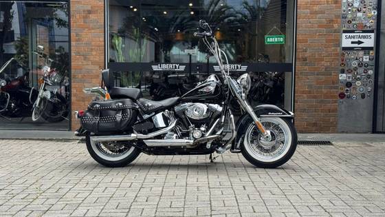 HARLEY-DAVIDSON SOFTAIL HERITAGE CLASSIC 
